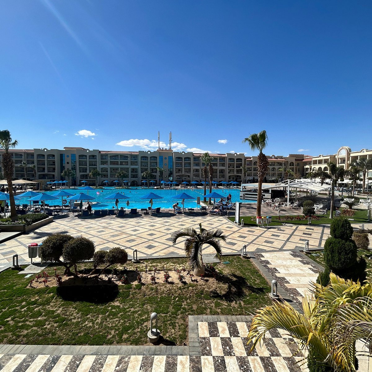 Pickalbatros White Beach Resort5